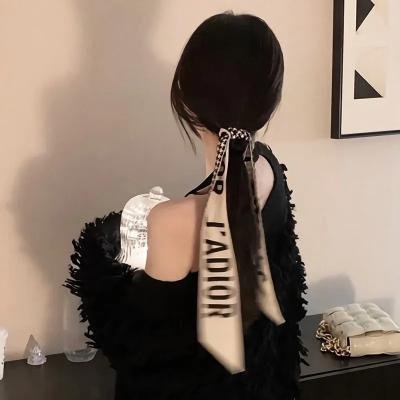 在我姐姐的婚纱里